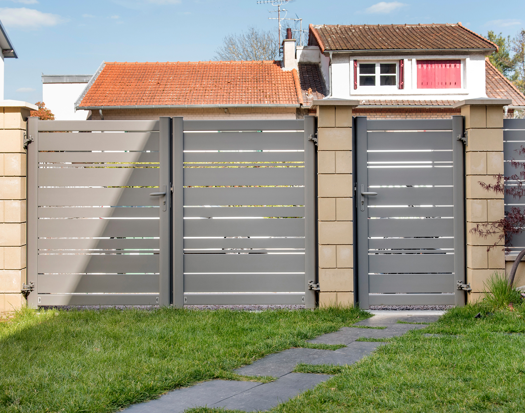 Puerta corredera / deslizante calada de aluminio para spas - Kostum